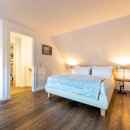 Tide-hus Daire *