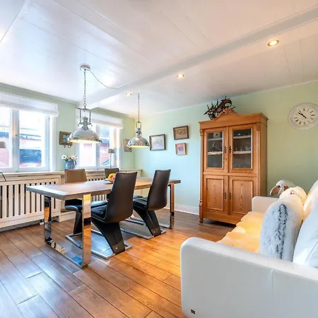 Tide-hus Daire Oevenum